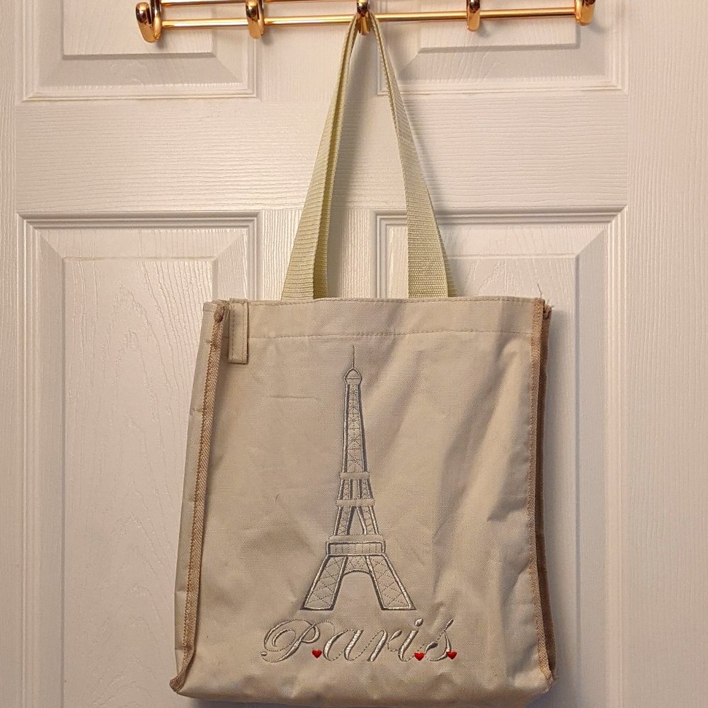 $5!!! Paris Zip Tote